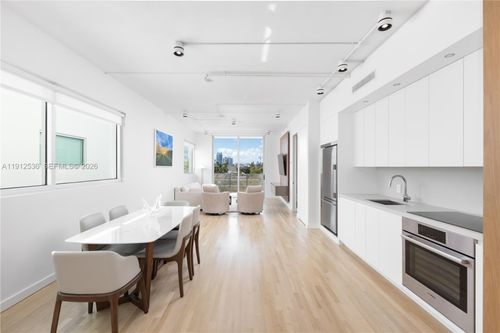 apt-406-1700 Meridian Ave, Miami Beach, FL, 33139-1842 | Card Image