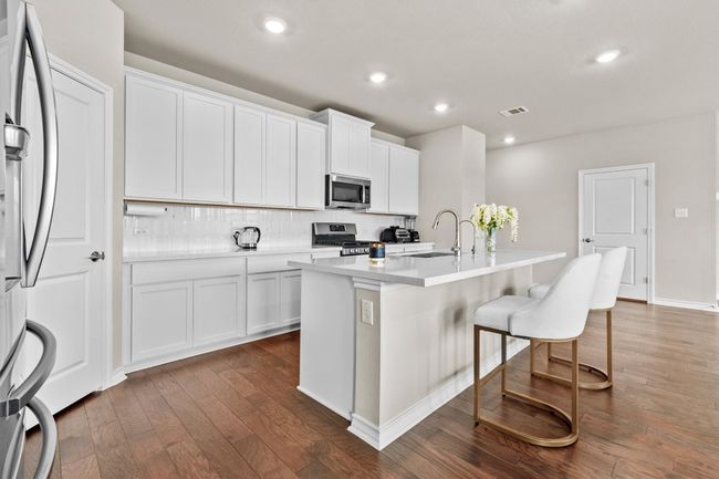 488 Pepperbark Loop, House other with 4 bedrooms, 3 bathrooms and null parking in Buda TX | Image 6