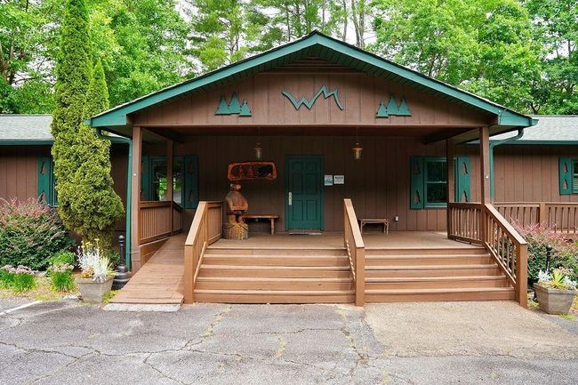 368 Walnut Rdg, Home with 4 bedrooms, 2 bathrooms and null parking in Ellijay GA | Image 36
