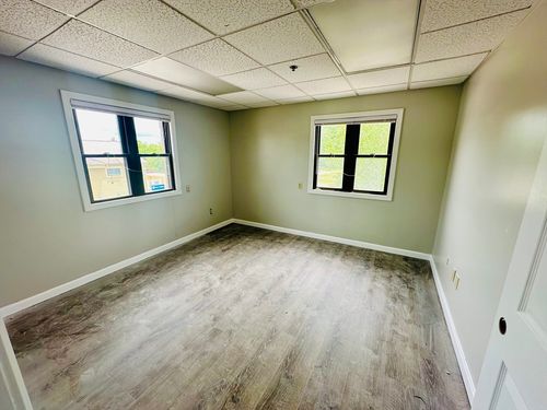 ste-26-6 W Broadway, Derry, NH, 03038-3222 | Card Image