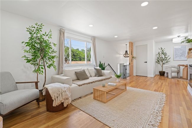 127 Greenview Dr, House other with 4 bedrooms, 2 bathrooms and null parking in Verona PA | Image 5