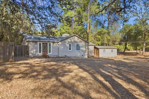 12424 Quartz Hill Road, Redding, CA, 96003 | Card Image