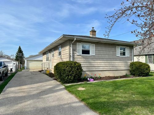 1703 Essex Street, Essexville, MI, 48732 | Card Image