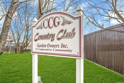 Country Club Gardens Sign | Image 1