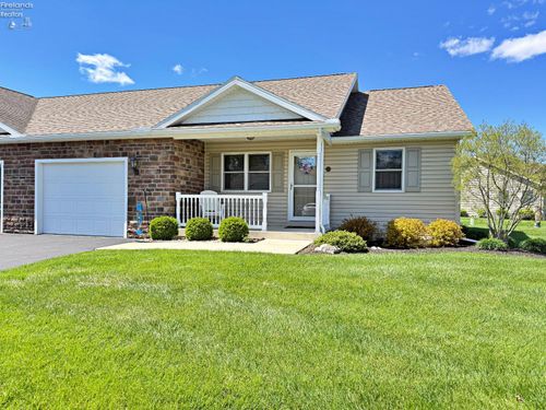 333 Greenbrier Ct, Tiffin, OH, 44883-2489 | Card Image