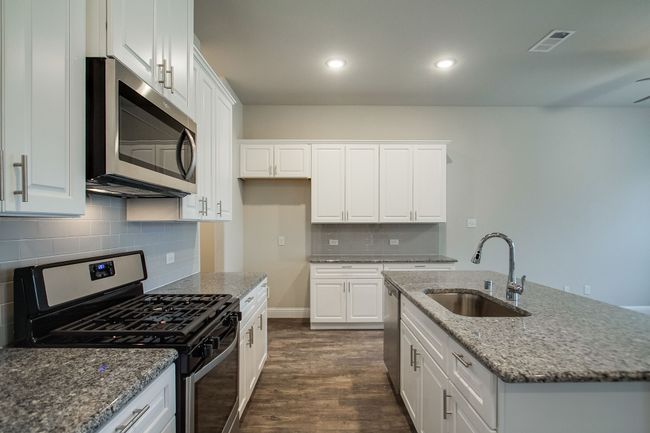 2213 Apex Dr, Townhouse with 3 bedrooms, 3 bathrooms and null parking in Flower Mound TX | Image 16