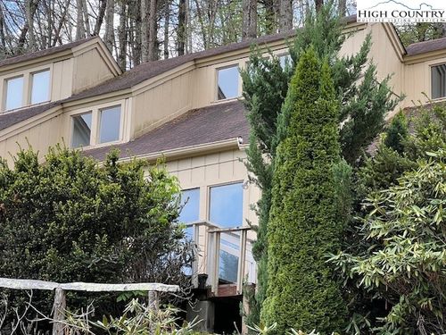 apt-2-196 Trout Pond Ln, Banner Elk, NC, 28604-6864 | Card Image