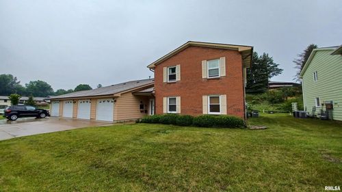 unit-1c-814 13th Ave N, Clinton, IA, 52732-5143 | Card Image