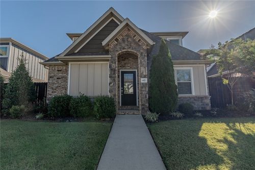 652 N Malbec Rd, Fayetteville, AR, 72704-4013 | Card Image