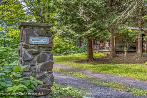 1489 County Road 2, Olivebridge, NY, 12461-5302 | Card Image