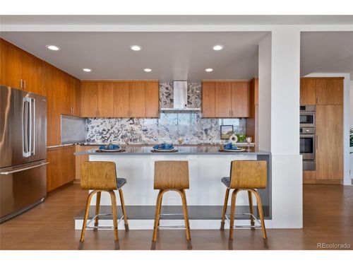 42a-1020 15th St, Denver, CO, 80202-2300 | Card Image