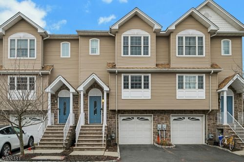 apt-15-102 Montgomery St, Bloomfield, NJ, 07003-6083 | Card Image