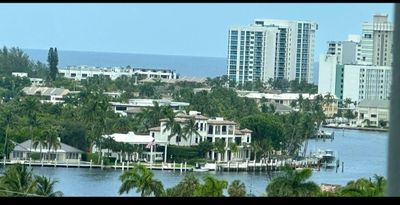 PH10 - 801 S Federal Hwy, Condo with 2 bedrooms, 2 bathrooms and null parking in Pompano Beach FL | Image 3