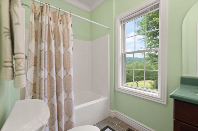 225 Hilltop Rd, Home with 3 bedrooms, 3 bathrooms and null parking in East Bernstadt KY | Image 30