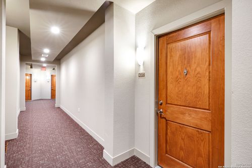 apt-4207-7342 Oak Manor Dr, San Antonio, TX, 78229-4577 | Card Image