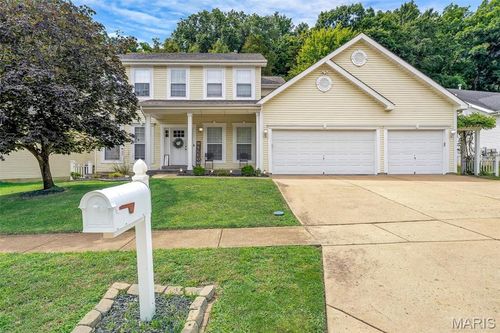 17242 Hilltop Ridge Dr, Eureka, MO, 63025-1039 | Card Image