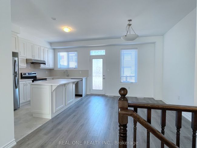 101 Grovewood Common, House attached with 4 bedrooms, 4 bathrooms and null parking in Oakville ON | Image 5