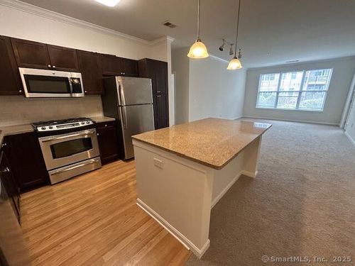 apt-324-850 E Main St, Stamford, CT, 06902-3952 | Card Image