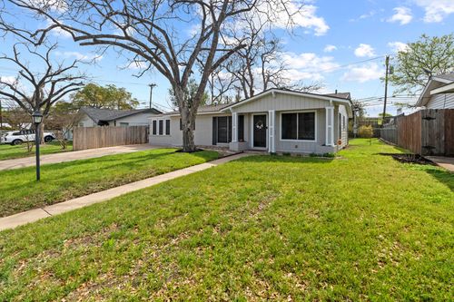 8501 Kromer St, Austin, TX, 78757-7836 | Card Image