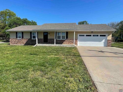 2502 W 18th St, Emporia, KS, 66801 | Card Image