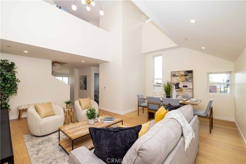 4376 Georgia St, San Diego, CA, 92103-2749 | Card Image