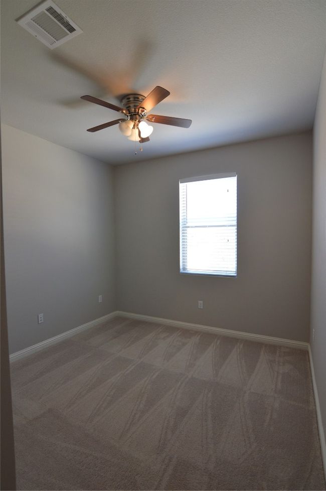 Bedroom 2 of 3 w ceiling fan, large closet | Image 15