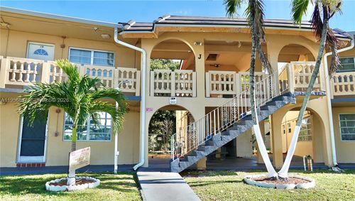 apt-27-20311 Ne 2nd Ave, Miami, FL, 33179-2360 | Card Image