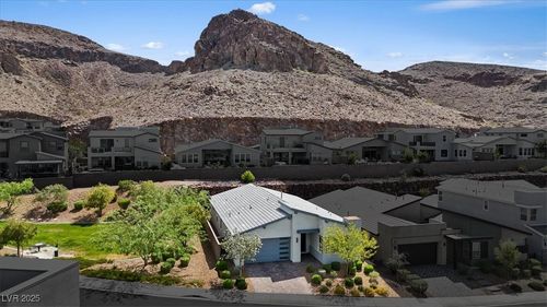 1957 Regal Bluff Dr, Henderson, NV, 89052-5106 | Card Image