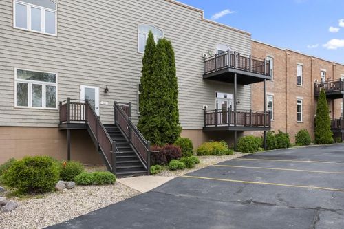 438 Washington Street, WRIGHTSTOWN, WI, 54180 | Card Image