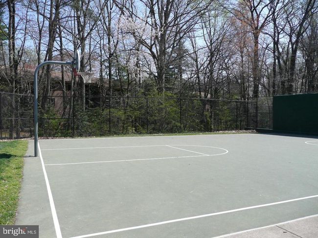 APT-11B - 1520 Northgate Sq, Condo with 2 bedrooms, 1 bathrooms and null parking in RESTON VA | Image 27