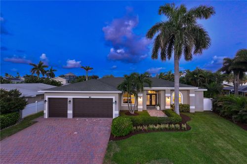 373 4th Ave N, TIERRA VERDE, FL, 33715-1728 | Card Image