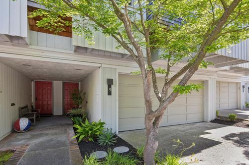 9 Greenside Way, San Rafael, CA, 94901 | Card Image