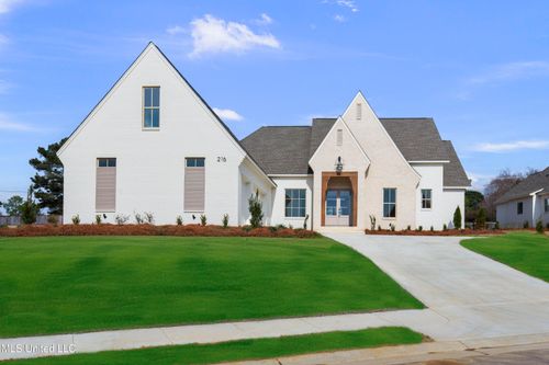 216 Parke Dr, Ridgeland, MS, 39157-9401 | Card Image