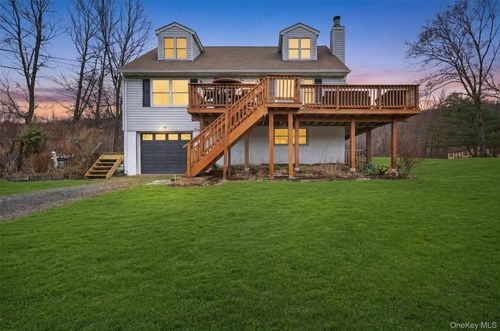36 Sleepy Hollow Rd, Port Jervis, NY, 12771-5308 | Card Image
