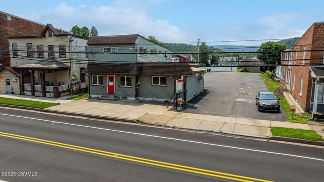 430 W 3 Rd St, Home with 0 bedrooms, 1 bathrooms and null parking in Nescopeck PA | Image 35