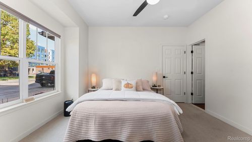 225 Oak St, Wyandotte, MI, 48192-5126 | Card Image