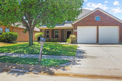 8620 Chisholm Trl, Cross Roads, TX, 76227-3837 | Card Image