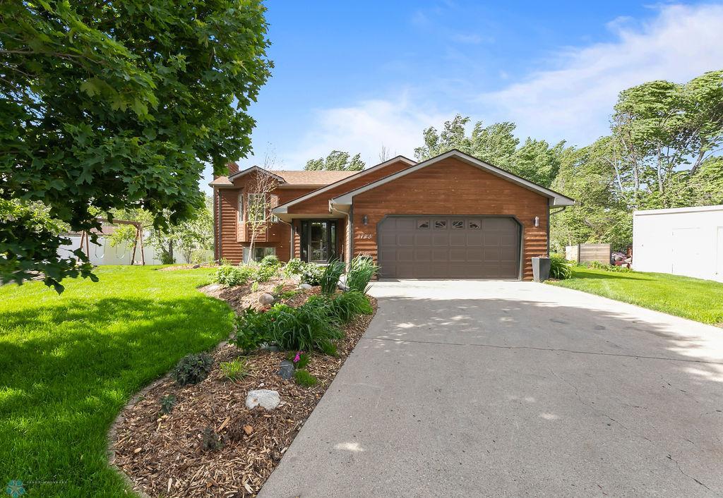 31st Street Cir, Moorhead, MN 56560