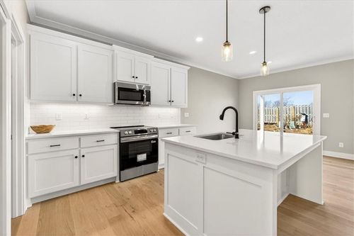 24982 W 94th Place, Lenexa, KS, 66227 | Card Image