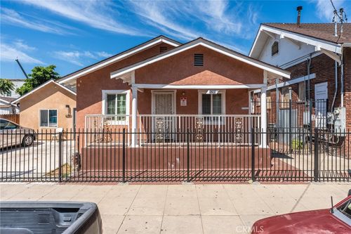 4255 Menlo Ave, Los Angeles, CA, 90037-2559 | Card Image