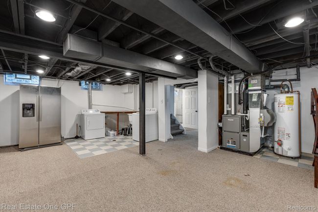 2368 Stanhope St, House other with 3 bedrooms, 2 bathrooms and null parking in Grosse Pointe Woods MI | Image 21