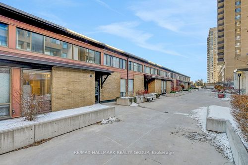 4-525 St Laurent Blvd, Ottawa, ON, K1K2Z9 | Card Image