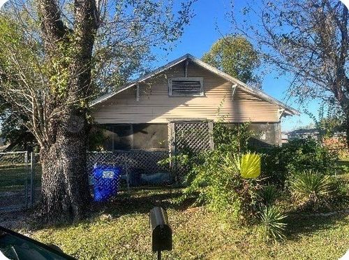 403 E Broad St, Forney, TX, 75126-4112 | Card Image