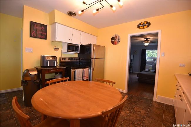 405 1 St St W, House other with 4 bedrooms, 2 bathrooms and 2 parking in Nipawin SK | Image 10