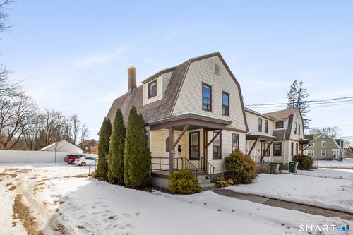 148-148 Cooper Hill St, Manchester, CT, 06040-5705 | Card Image