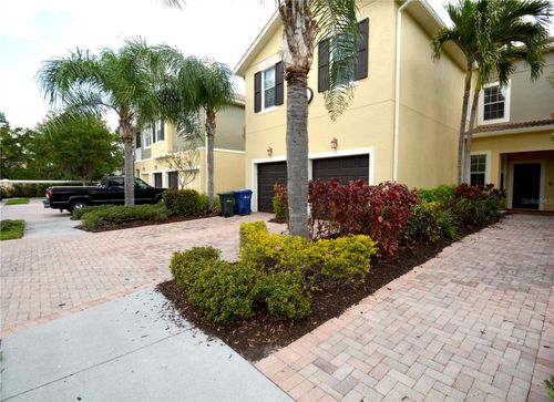 7-104-7770 Moonstone Dr, SARASOTA, FL, 34233-3258 | Card Image