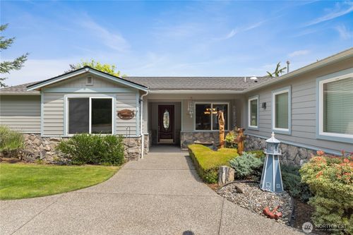 880 Shoshone Dr, La Conner, WA, 98257-9621 | Card Image
