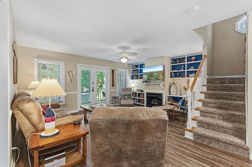 207 Hurst Haven Dr, Grand Rivers, KY, 42045 | Card Image