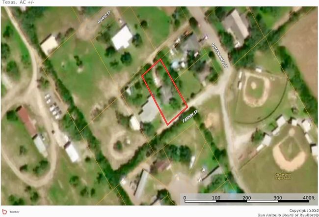 1204 Fannin St, House other with 2 bedrooms, 1 bathrooms and null parking in George West TX | Image 24