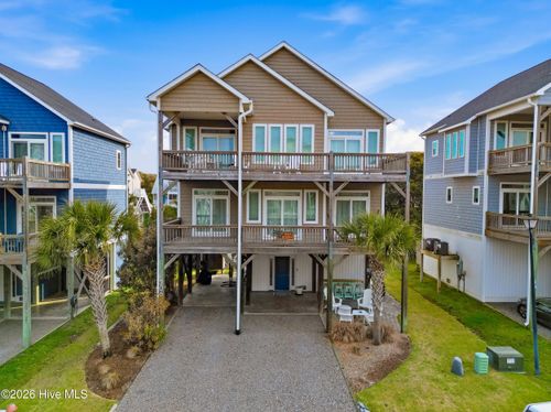 306 Oceanaire Ln, Surf City, NC, 28445-5501 | Card Image